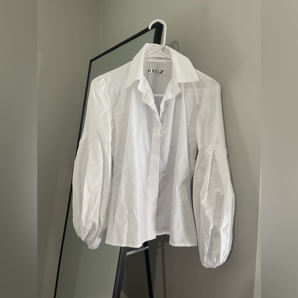 Shein shirt with balloon sleeves